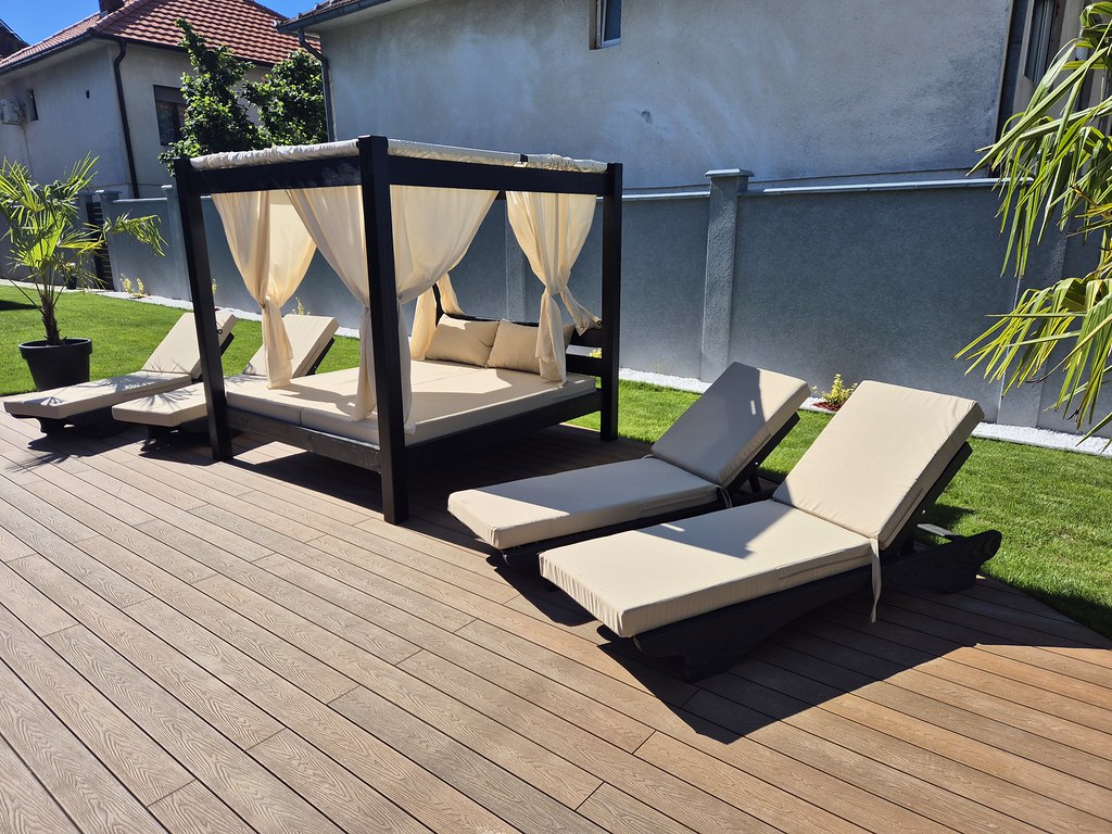Elladeck WPC deking