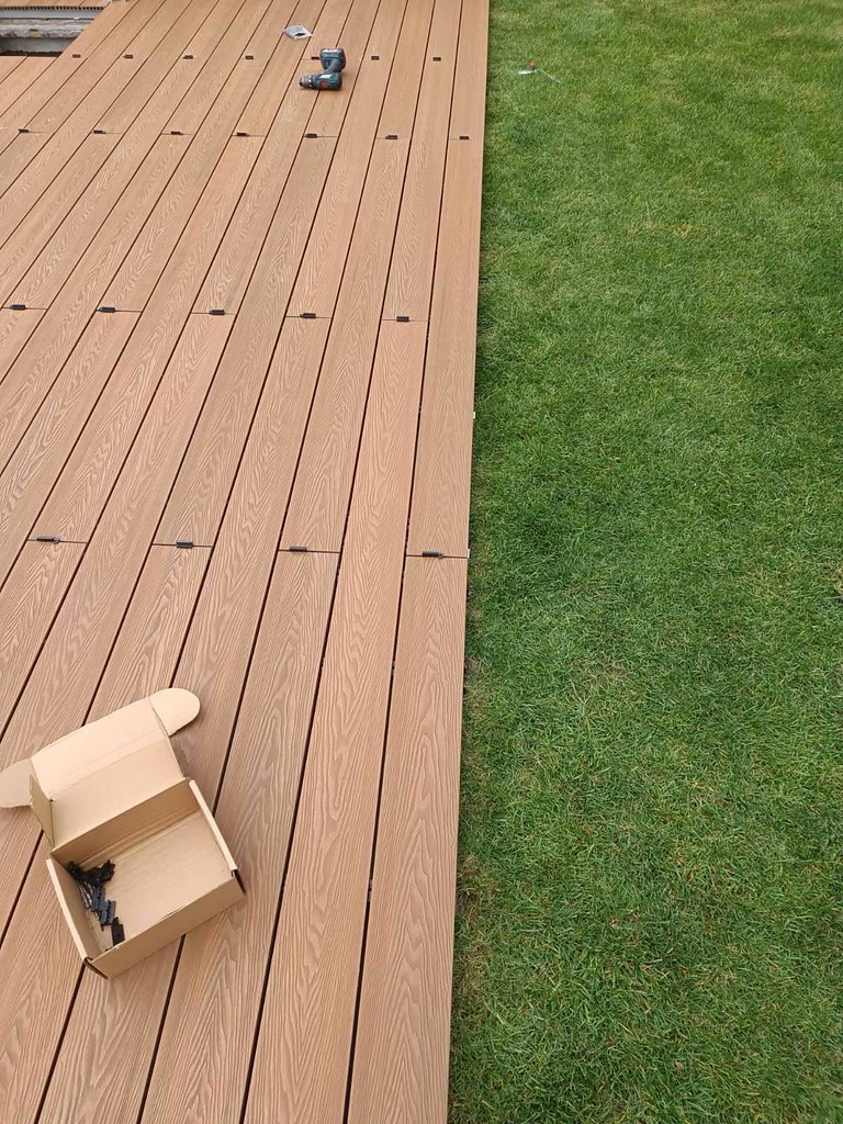 Elladeck WPC deking