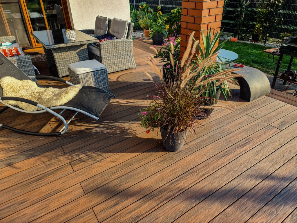 Elladeck WPC deking