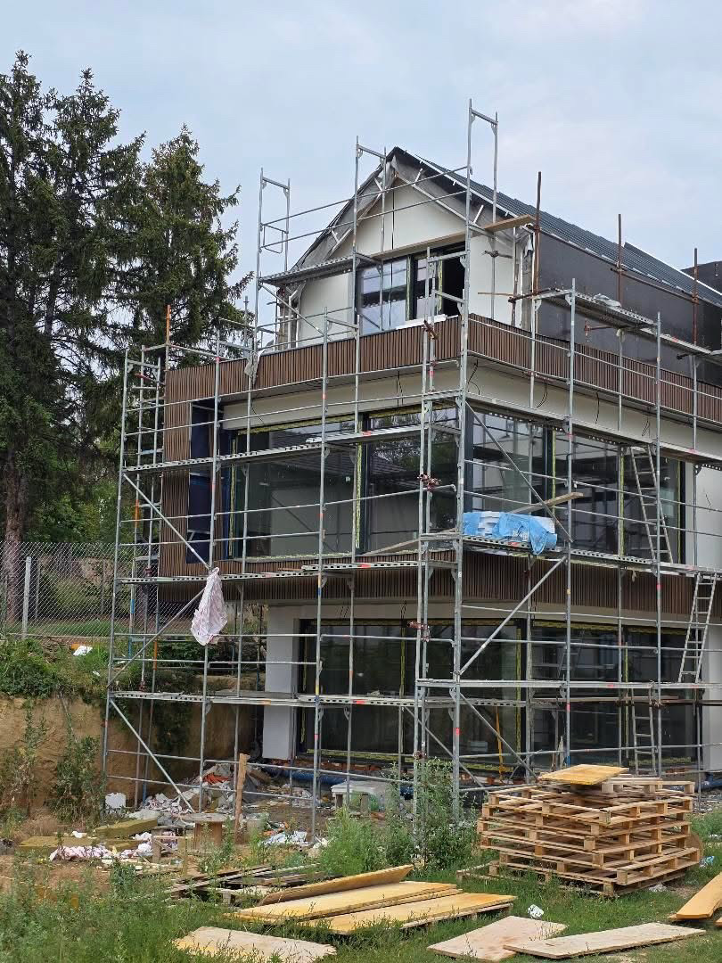 ELLADECK fasadni kit kat paneli - montaža na kući